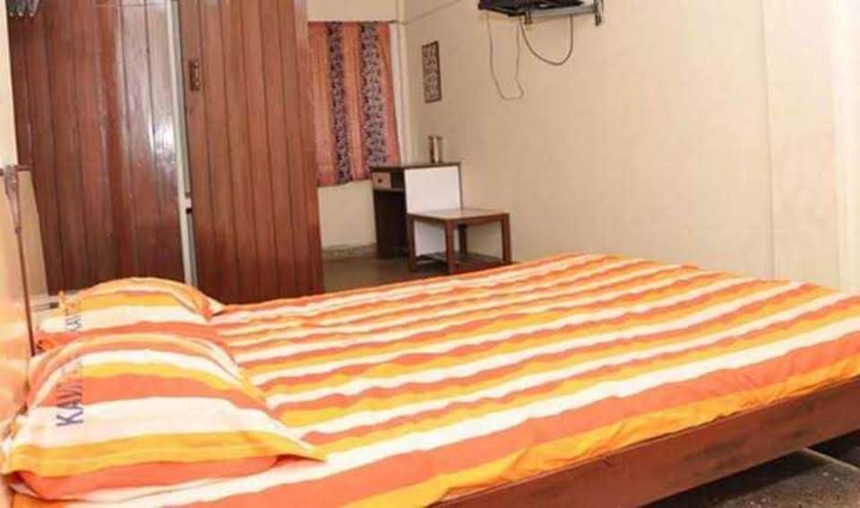 OYO Universal Guest House , Chepauk Chennai, Chennai
