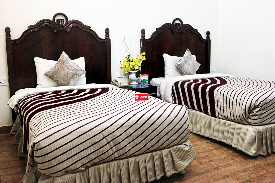 OYO Premium 073 Pitampura, Pitampura - Rohini Delhi, Delhi