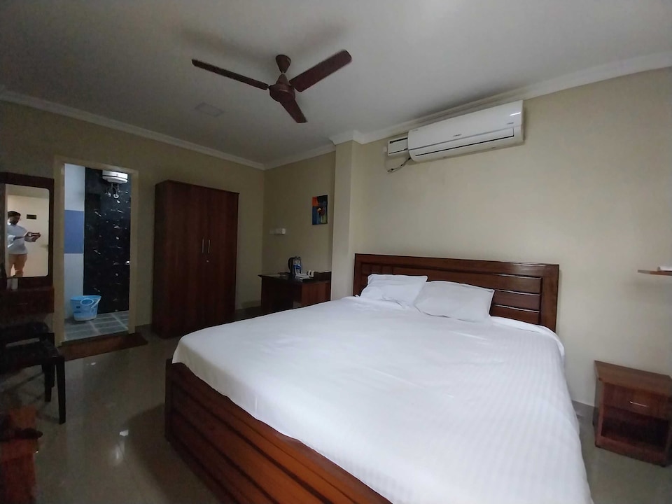 OYO Good Vibes, Avinashi Road Coimbatore, Coimbatore