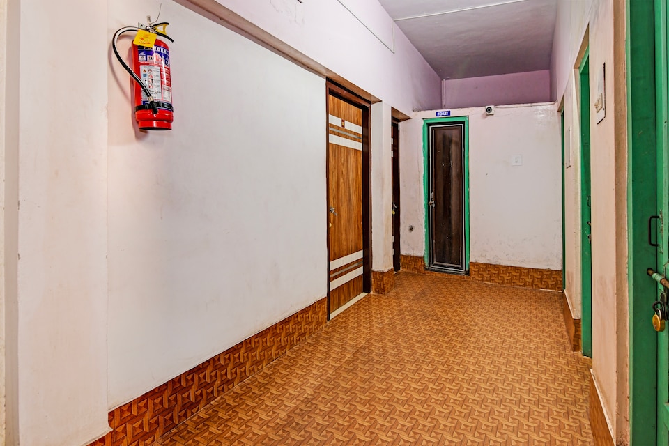 Hotel O Mahalaxmi lodge, Link Road Cuttack, Cuttack