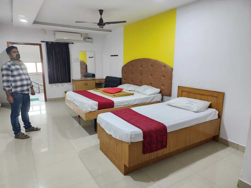 Collection O Hotel Shreenithi, Madurai City Centre, Madurai