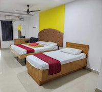 Collection O Hotel Shreenithi