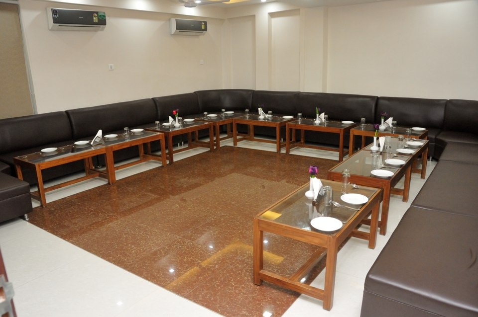 OYO 1788 Savera Business Luxury Hotel, Gandhi Maidan Patna, Patna