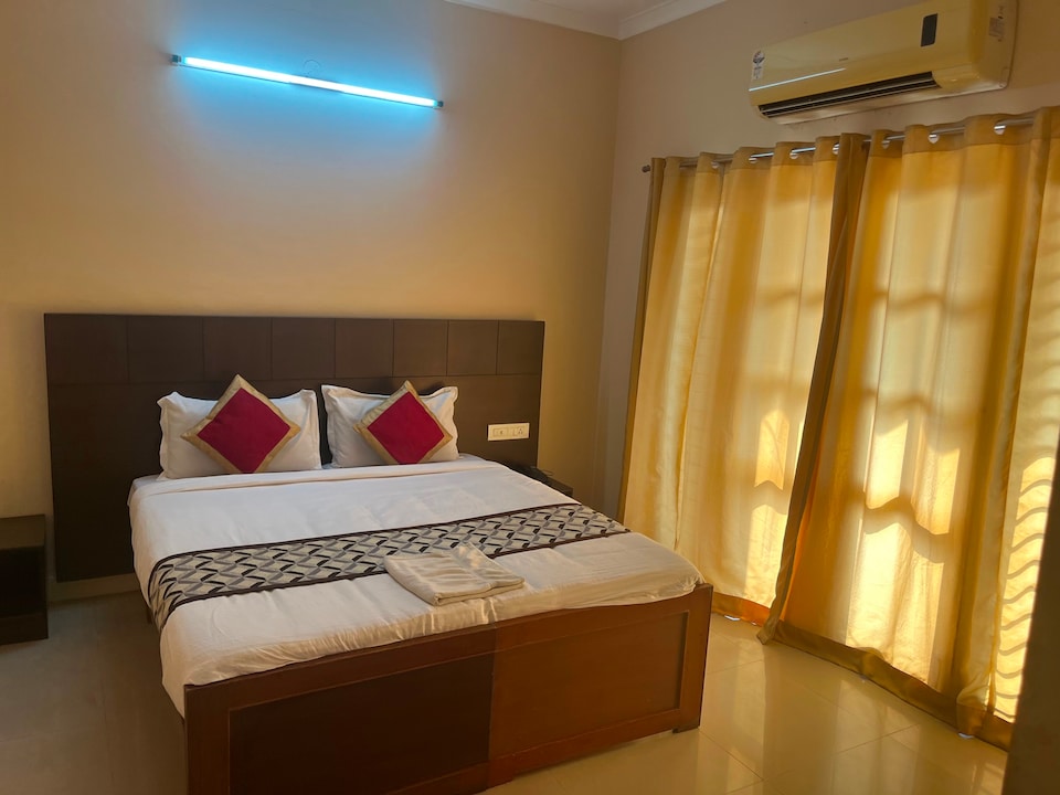 Palette - Revostay Royel by Crossway, GST Chennai, Chennai