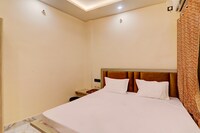Hotel O AMBIKA INN