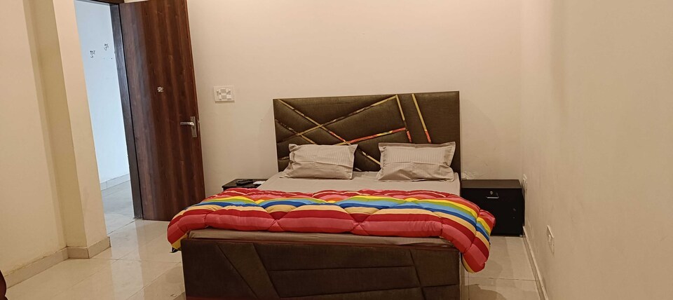OYO 822206 gb residency, Noida City, Noida