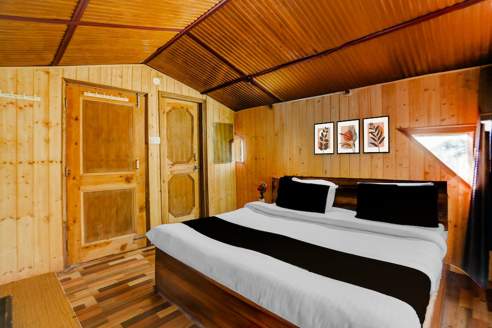 Hotel O Kanlog Near ISBT Shimla Formerly Pine View Homestay, chotta- shimla cluster, Shimla