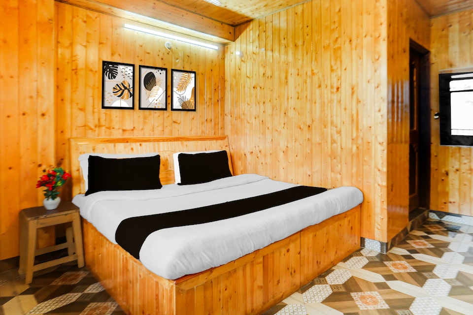 Hotel O Kanlog Near ISBT Shimla Formerly Pine View Homestay, chotta- shimla cluster, Shimla