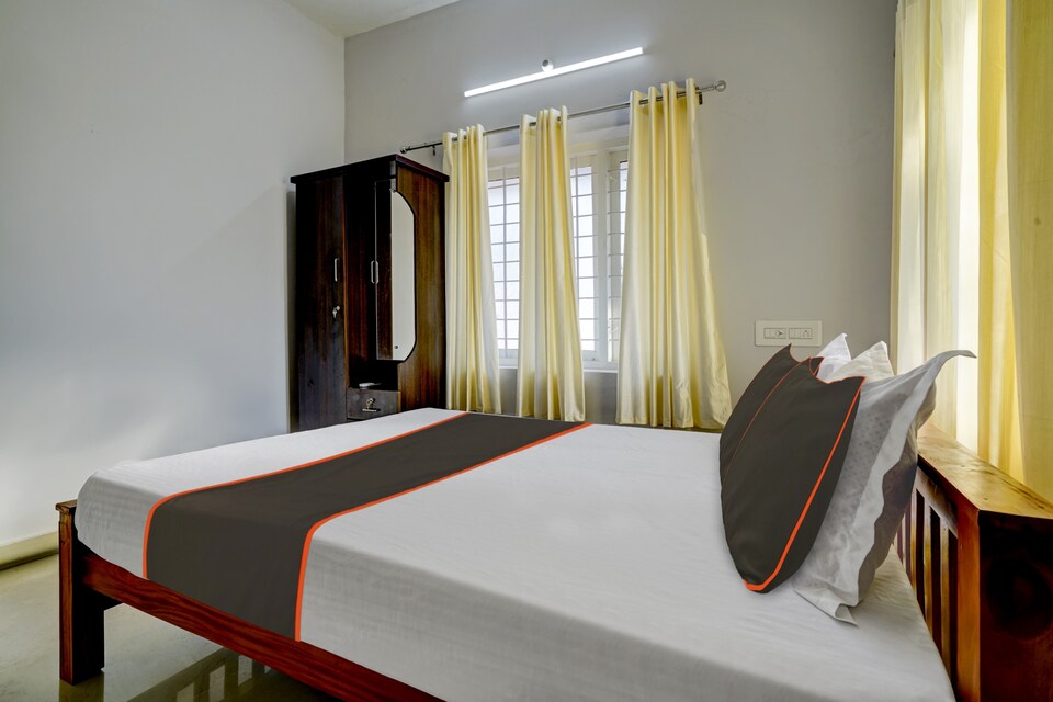OYO Thaikkattukara Residency, Ankamaly Airport Kochi, Kochi