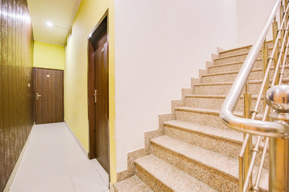 Hotel O Zirakpur Bus Stand Formerly Hotel Umang, Zirakpur, Zirakpur