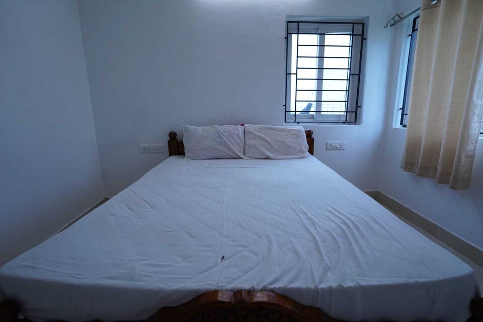 Townhouse Rithikha Inn Crest, Guindy Chennai, Chennai