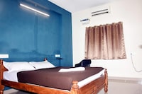 OYO Nr galaxy residency