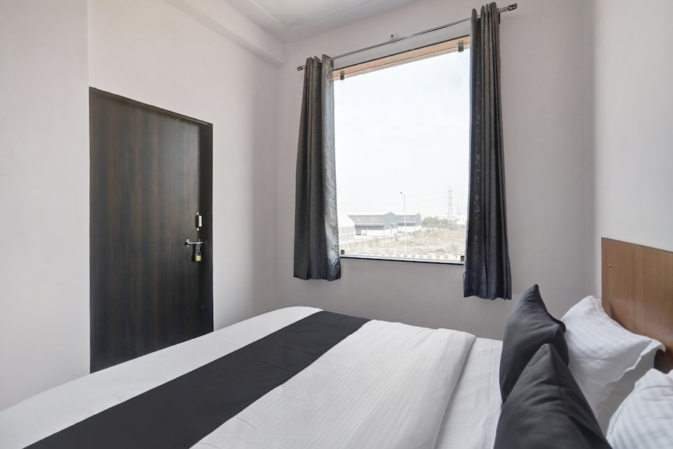 OYO Hotel Funday , Jaipur Airport, Jaipur