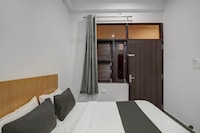 OYO Hotel Funday 