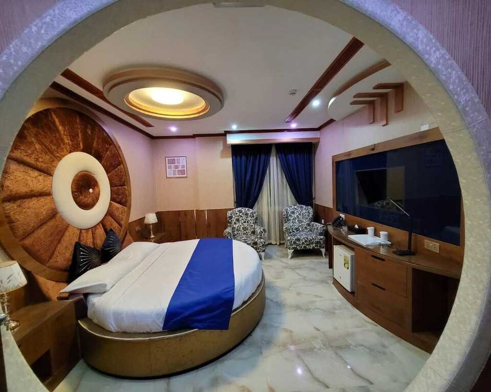 OYO 1244 Camphor Hotel, Dafan Al Khor, Ras-Al-Khaimah