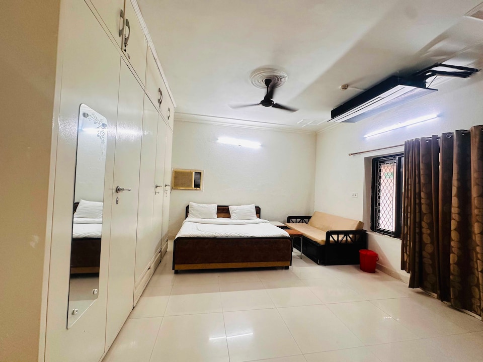 Hotel O POONAM VILLA, Vasant Kunj Delhi, Delhi