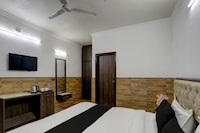 Super Hotel O POONAM VILLA