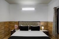 Super Hotel O POONAM VILLA