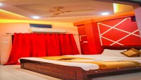 OYO 82256 Lake View Hotel