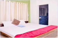OYO 82256 Lake View Hotel