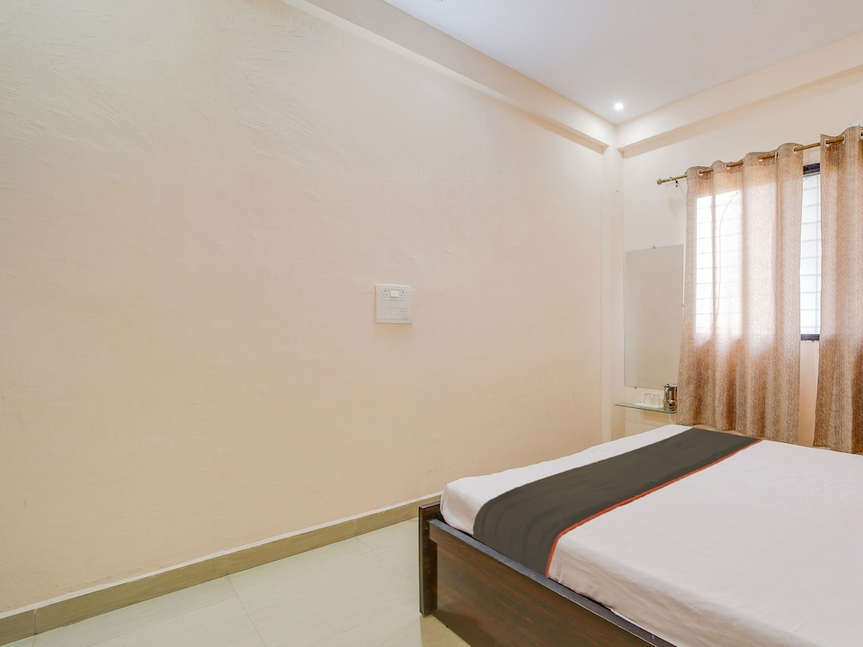 Hotel O Shree Balaji Hotel And Restaurant, Hamidia Road Bhopal, Bhopal