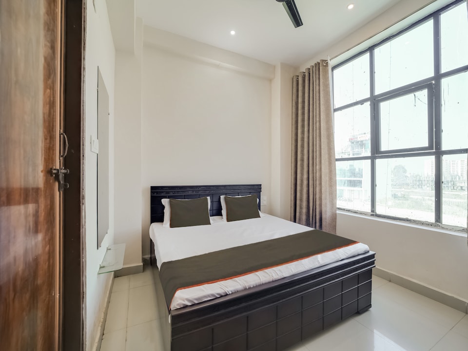 Hotel O Shree Balaji Hotel And Restaurant, Hamidia Road Bhopal, Bhopal