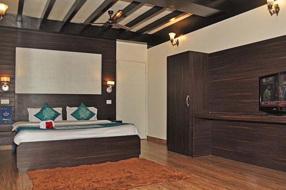 OYO 1797 Hotel Sangeet, The Mall Road-Shimla, Shimla