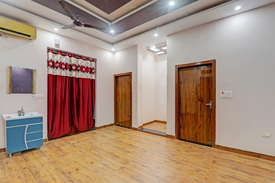 Hotel O Diamond In, Hazratganj Lucknow, Lucknow