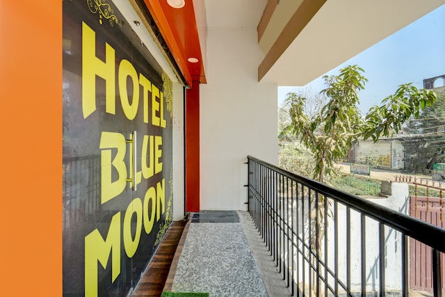 Hotel O Blue Moon