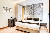 Townhouse OAK Hotel Comfortable Inn