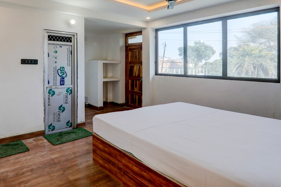 OYO Royal Ayodya Guest House, Ayodhya, Ayodhya