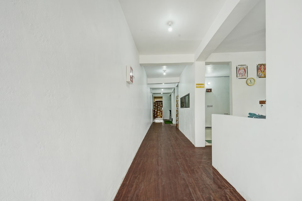 Hotel O Radha Krishna Family Hotel, Anisabad, Patna