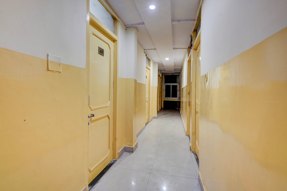 Hotel O Bluebell Inn, Charbagh Lucknow, Lucknow