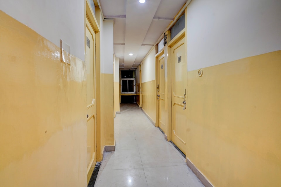 Hotel O Bluebell Inn, Charbagh Lucknow, Lucknow