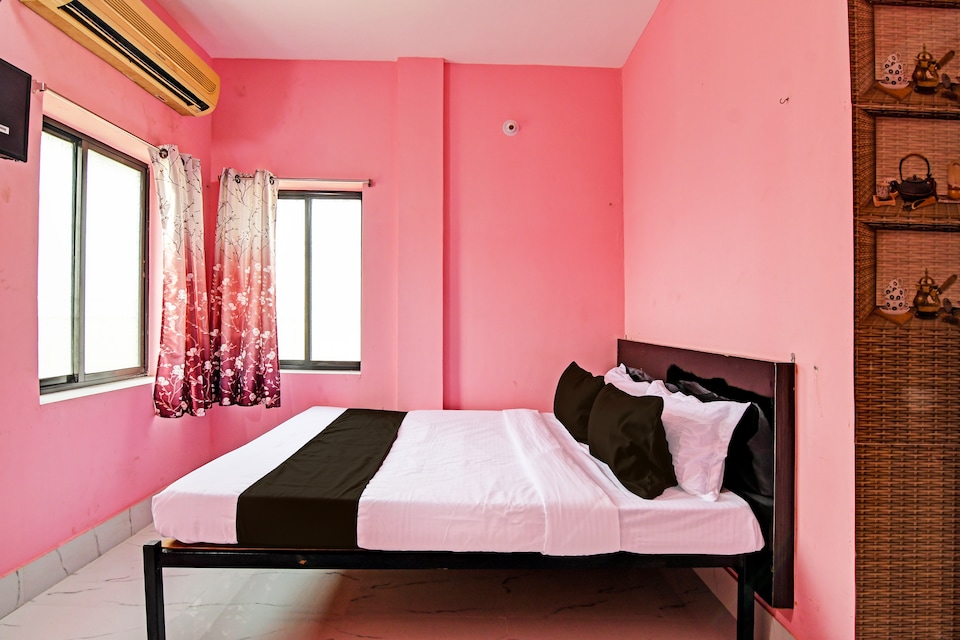 OYO 822654 MAA BHUASUNI RESIDENCY, Cuttack, Cuttack