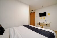 Hotel O near Monas formerly Cideng Timur Residence