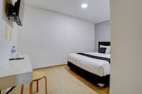 Hotel O near Monas formerly Cideng Timur Residence