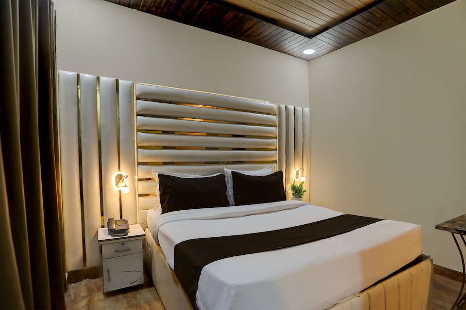 OYO 822747 Hotel Kalila, Pitampura - Rohini Delhi, Delhi