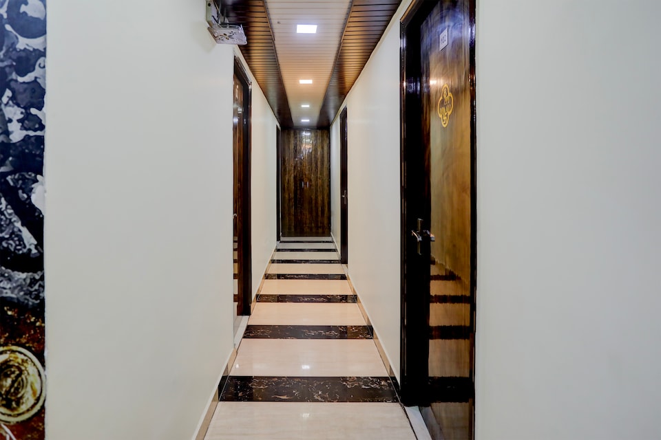 OYO 822747 Hotel Kalila, Pitampura - Rohini Delhi, Delhi