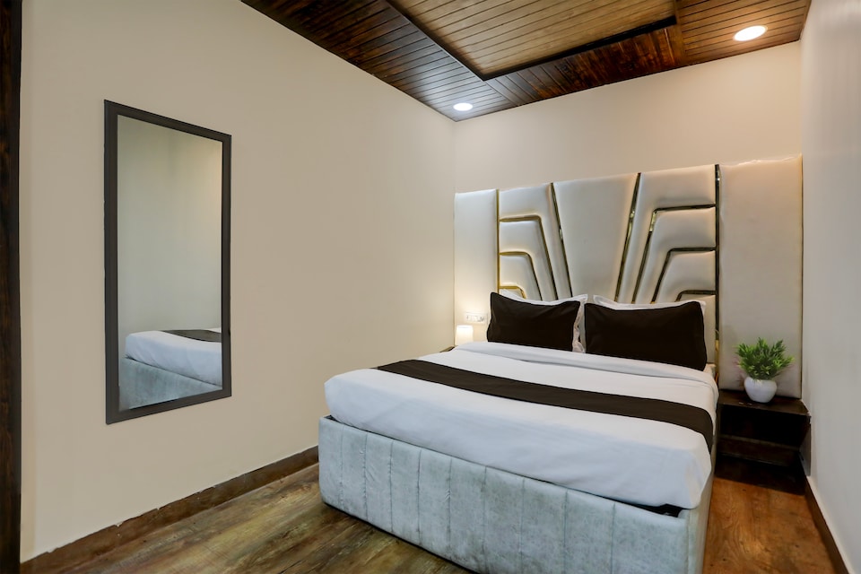  HOTEL O SHIPRAJ INN, Pitampura - Rohini Delhi, Delhi