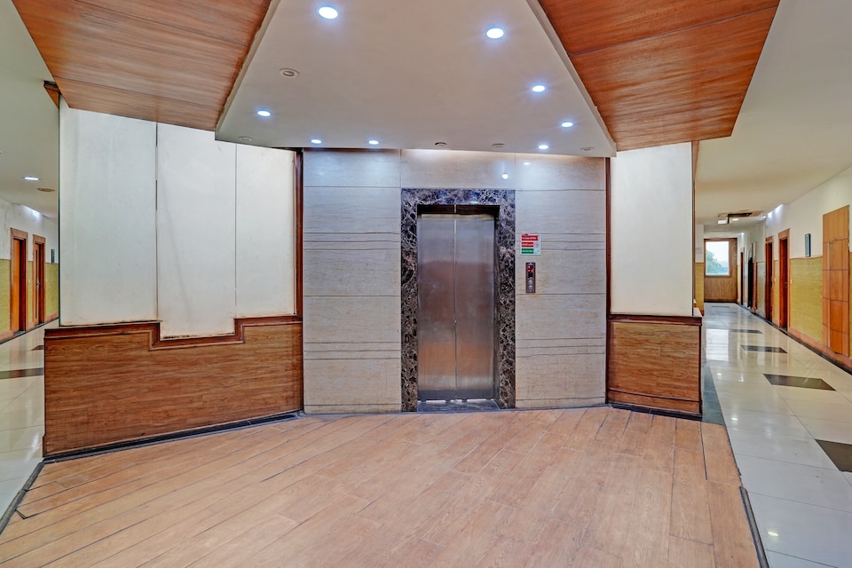 Hotel O One Hotel, Indirapuram Ghaziabad, गाज़ियाबाद