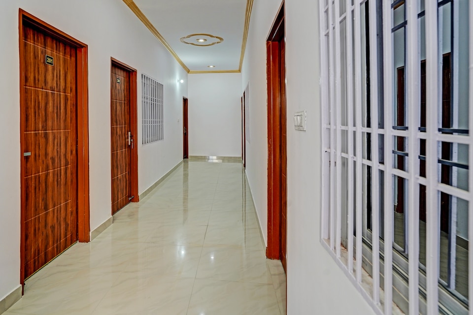 Hotel O RR Palace, Aliganj Lucknow, Lucknow