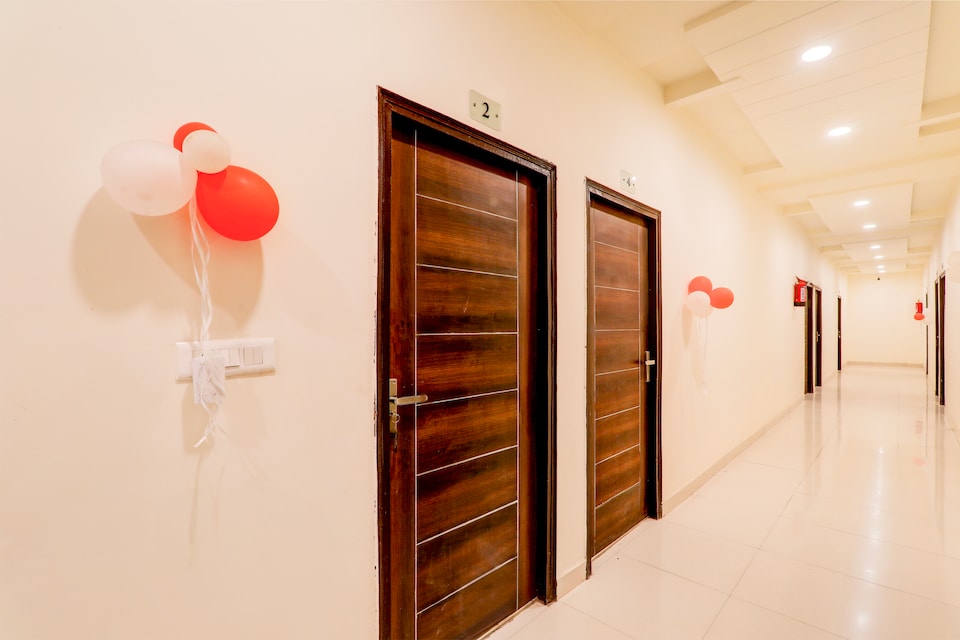 Hotel O KAILASHA INN, Vikas Nagar Lucknow, Lucknow