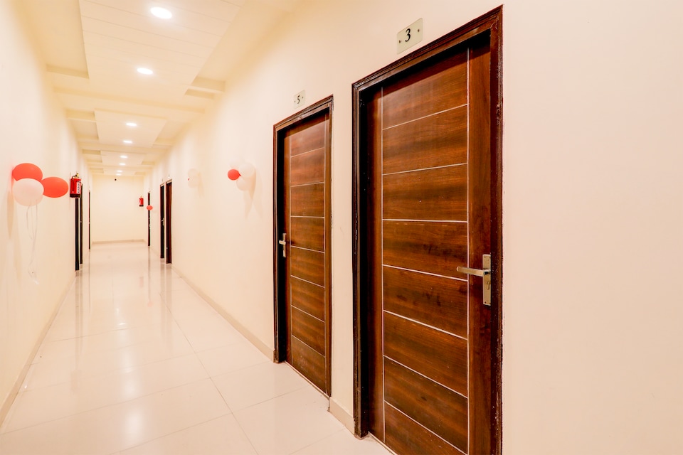 Hotel O KAILASHA INN, Vikas Nagar Lucknow, Lucknow