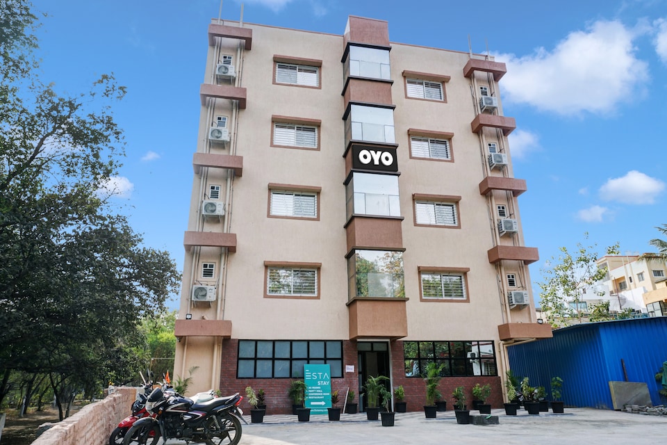 Hotel O Esta Inn, Viman Nagar, Pune