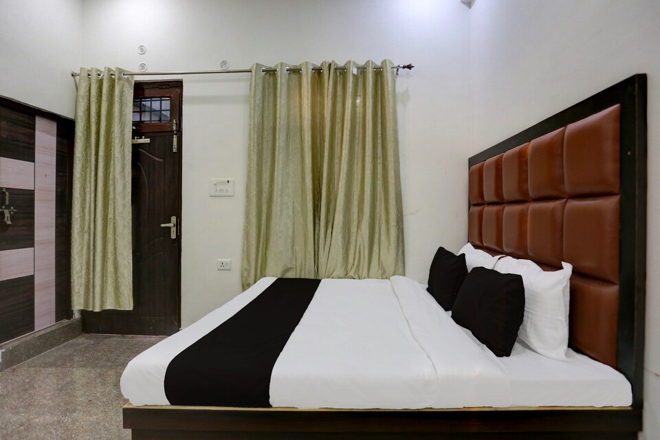 Hotel O Bluemoon Anantram, Etawah, Etawah