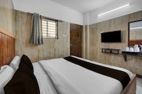 Hotel O Royapettah Clock Tower Formerly RKH Residency