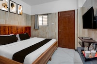 Hotel O Royapettah Clock Tower Formerly RKH Residency