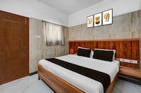 Hotel O Royapettah Clock Tower Formerly RKH Residency