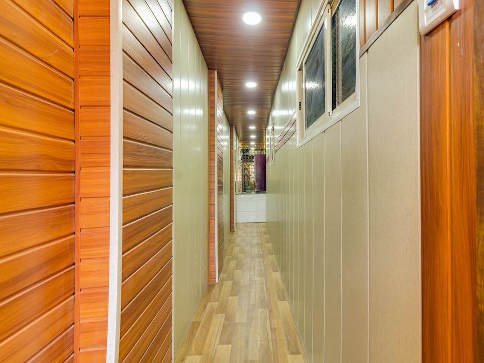 Hotel O Ulhasnagar Railway Junction Formerly Garden Inn, Mumbai- Kalyan-Bhiwandi- Badalapur, Mumbai